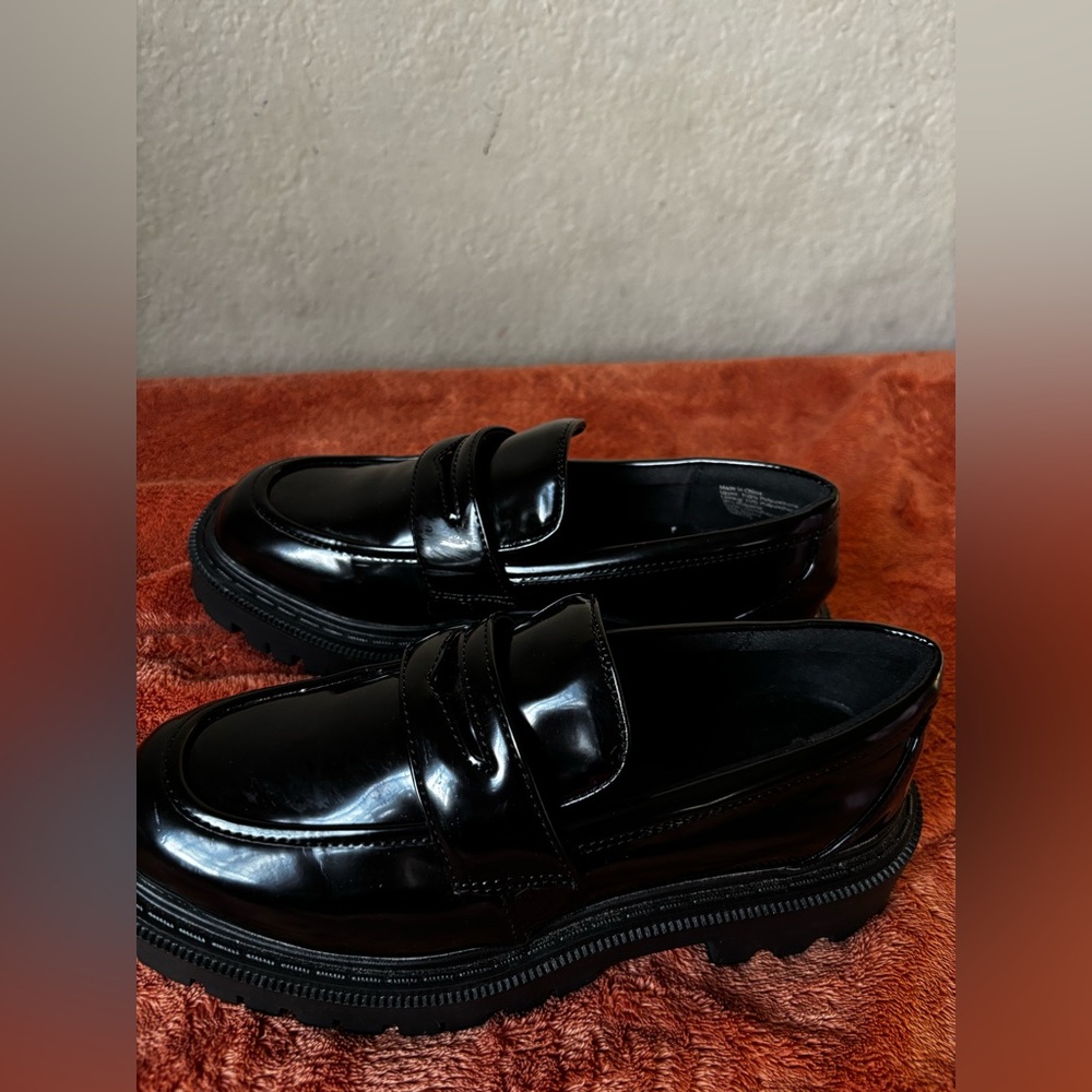 Aldo Black Patent Chunky Lug Sole Loafers | Women’s 7 - Picture 5 of 9